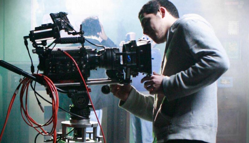 Making films. Оператор Джон. Джон сил оператор. Make a film. Scrims filmmaking.