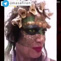 مردی که با عمل جراحی خود را تبدیل به خزنده(بانوی اژدها)کرده است