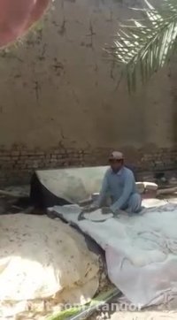 پخت نان گرد به قطر دو متر