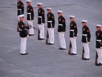 نمایش نظامی با اسلحه