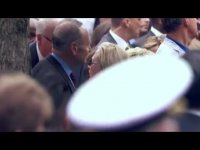 هیلاری کلینتون به دلیل «گرمازدگی» مراسم یازده سپتامبر را ترک کرد