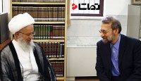 دکتر لاریجانی با آیات عظام و مراجع تقلید دیدار کرد