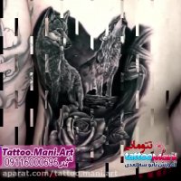 تاتو گرگ و گلسرخ روی پشت بدن