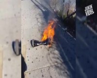 آتش گرفتن اسکیت بورد برقی