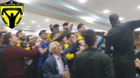 شادی اعضای تیم پارس جنوبی جم پس از برد مقابل تراکتور