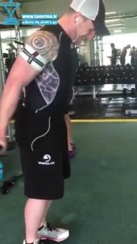 آموزش حرکت بدنسازی جلو بازو سیمکش با تکنیک کاتسو