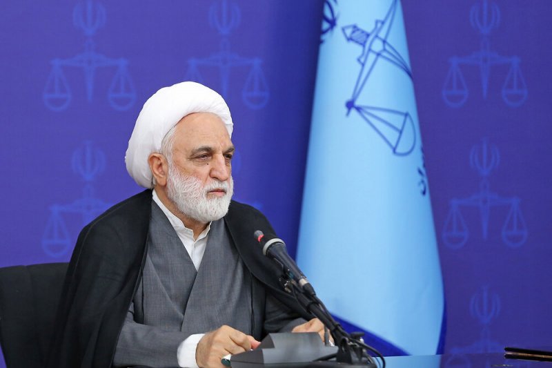 رئیس دستگاه قضا: کاهش مجازات زندان