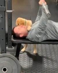 ابراز محبت بد موقع