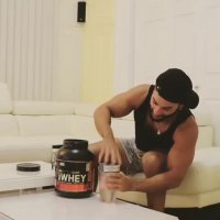 سرقت از مکمل های هم باشگاهی