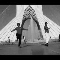 چالش رقص سنی دیلر در برج آزادی