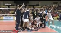 خوشحالی ملی پوشان والیبال بعد از برتری مقابل ایتالیا