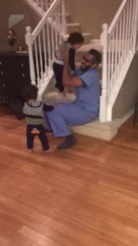 پشتکار در بالا رفتن از پله ها