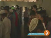 آوارگان روهینگیایی در حال اقامه نماز جمعه
