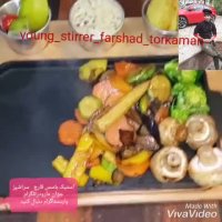 استیک با سس قارچ