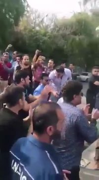 کارگران گروه ملی فولاد اهواز خواستار آزادی کارگران بازداشت شده