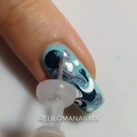 تزیین ناخن خیلی ساده ولی زیبا و خاص