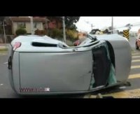 اتومبیلی که مغلوب قدرت موتورسیکلت شد