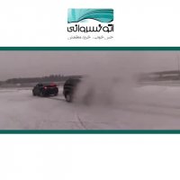 مسابقه طناب کشی بین تسلا و پرادو