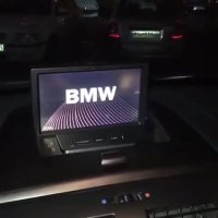 نصب مانیتور فابریک برای BMW با دوربین دنده عقب