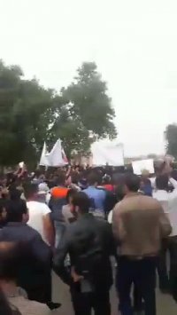 کارگران نیشکر هفت تپه مقابل دادگاه شوش