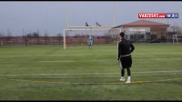 چالش دیدنی شوت زنی با توپ فوتبال آمریکایی