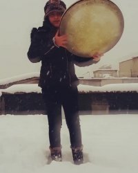 دف نوازی در برف