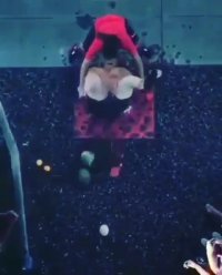 شکستن هندوانه