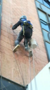 قیمت پیچ و رولپلاک سنگ نما در تهران و کرج  اسیا راپل 09308877798