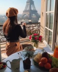 کلیپ صبح بخیر پاریس