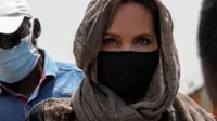 سفر آنجلینا جولی به بورکینافاسو با پوشش متفاوت