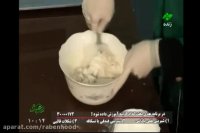 کلیپ آموزش پخت شیرینی نان برنجی توسط خانم گرایلی