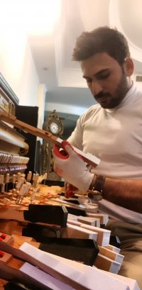 تعمیر و بازسازی پیانو 09125633895