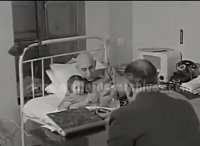 ویدیویی زیرخاکی از دکتر محمد مصدق و نوه‌اش