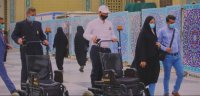 ارائه خدمت به زائران سالمند و توان‌یاب توسط خودروهای زائربر و صندلی‌های چرخدار