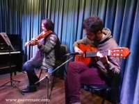 اجرای کنسرت هنرجویی دونوازی گیتار و ویولن در آموزشگاه گام کرج
