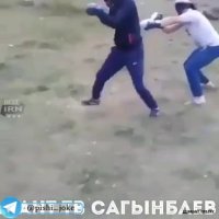 مشت زنی با چشمان بسته