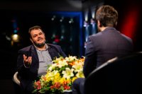 پشت صحنه ویژه برنامه هیئت آنلاین با حضور مداح اهل بیت حیدر خمسه