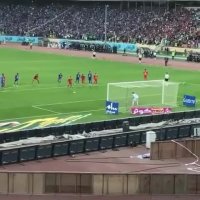 گل علیپور به استقلال از دوربین تماشاگران