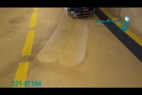 نظافت و شستشوی عمقی کف پارکینگ با استفاده از زمین شوی صنعتی