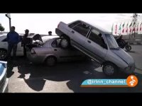 تصادف عجیب سه خودرو در اتوبان شهید زین الدین