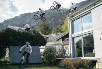 در خانه بمانیم به سبک یه دوچرخه سوار حرفه ای