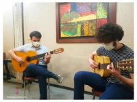 آموزش گیتار در آموزشگاه موسیقی گام کرج