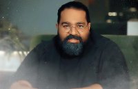 موزیک ویدیو جدید و فوق العاده زیبای رضا صادقی به نام شهر آشوب