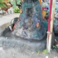 اجرای آبنما و آبشار برکه جوب باسنگهای کوهی مالون لاشه طبیعی در محوطه ویلا باغ