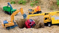 ماشین بازی کودکانه بیبو بیبو : سقوط ماشین آلات ساخت و ساز در گودال