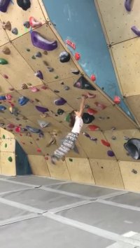 دختر بچه سنگ نورد