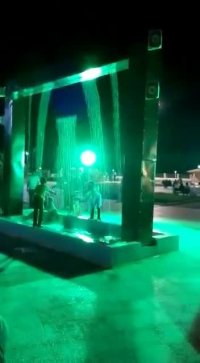 آب نمای زیبا که هماهنگ با آهنگ کلمات  شکل میگیرند...اللهم عجل لولیک الفرج