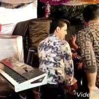 عروسی رو ترکوندن اخر گروه موسیقی همینه