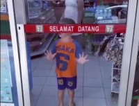 انقدر این بچه ها رو سر کار نذارین