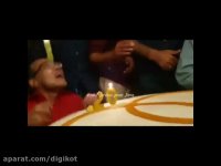 خواندن آهنگ جان مریم برای عادل فردوسی پور در جشن 20 سالگی برنامه نود